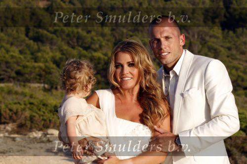 Ibiza 15 juli 2010
Trouwen Johhny en Charlotte Sophie Heitinga . Dochter Jezebel was er ook bij.
Peter Smulders bv