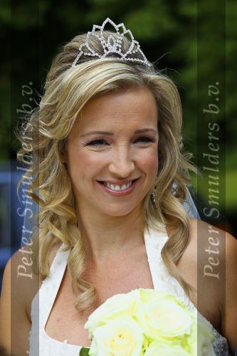 Westerlo ( Belgie ), 12 Juni 2010
Trouwen Ex-K3 zangeres Kathleen Aerts met haar politieagent Steven v Hoof
Foto Peter Smulders BV