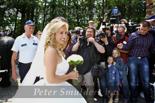 Westerlo ( Belgie ), 12 Juni 2010
Trouwen Ex-K3 zangeres Kathleen Aerts met haar politieagent Steven v Hoof
Foto Peter Smulders BV