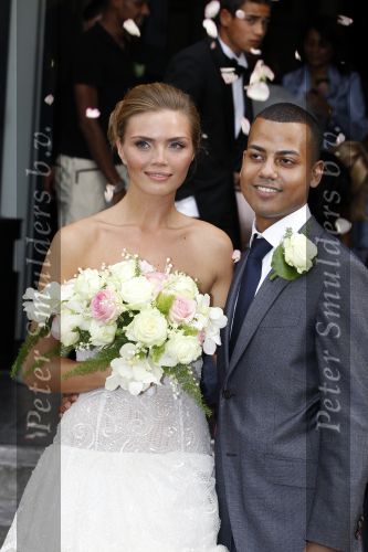Amsterdam 21 juli 2010
Kim Feenstra trouwen met Dj Michael Mendoza in de duif.
Peter Smulders bv