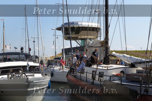 Enkhuizen, 26 Juni 2010
\'s Werelds eerste naviduct is in 2003 geopend
Foto Peter Smulders BV