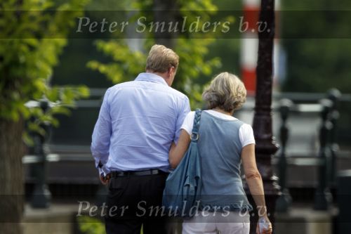 Amsterdam 30 juni 2010
Prinses Irene Prins Carlos Froukje Jansen enMatthijs Schoiuten op terras in Amsterdam.
Peter Smulders bv