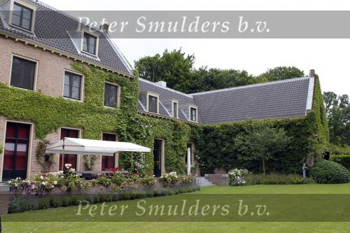 Wassernaar 5 juni 2010
Fotouurtje met Prinses Maxima Amalia Alexia Ariane en Prins Willem Alexander in de tuin van hun huis op de Horsten.
Peter Smulders bv