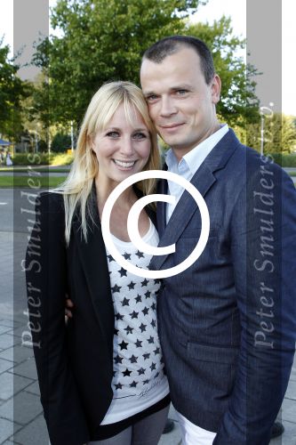 Amsterdam 15 augustus 2011
Premiere circus Renz in Amsterdam. Alexandra Alphenaar met vriend en vader
Peter Smulders bv