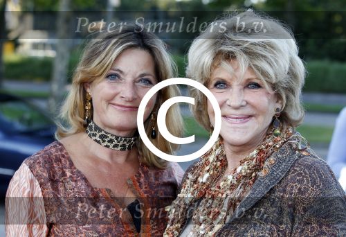 Amsterdam 15 augustus 2011
Premiere circus Renz in Amsterdam. Astrid Engels met dochter
Peter Smulders bv