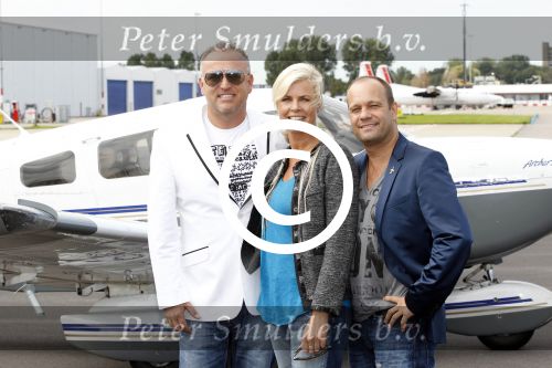 Rotterdam 15 augustus 2011
Presentatie nieuwe rtl programma Zie ze vliegen met oa Carlo Boszhard Gordon en Irene Moors op vliegveld Rotterdam Den Haag.
Peter Smulders bv