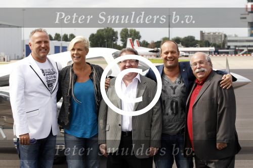 Rotterdam 15 augustus 2011
Presentatie nieuwe rtl programma Zie ze vliegen met oa Carlo Boszhard Gordon en Irene Moors op vliegveld Rotterdam Den Haag.
Peter Smulders bv