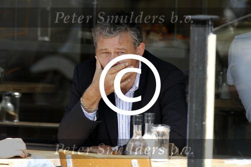 Amsterdam 15 augustus 2011
Charles Groenhuijzen op terras.
Peter Smulders bv