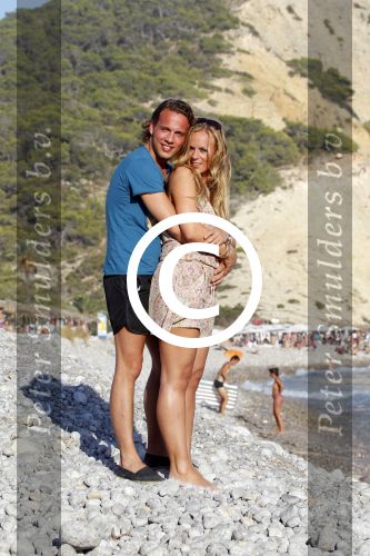 ibiza 7 augustus 2011
Fleur Mignon met haar vriend op ibiza.
Peter Smulders bv