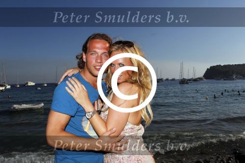 ibiza 7 augustus 2011
Fleur Mignon met haar vriend op ibiza.
Peter Smulders bv