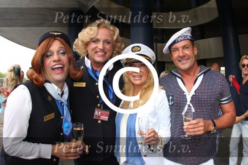 Amsterdam, 6 Augustus 2011
Gay Pride 2011
Gerard Joling met Gordon, Patty Brard en Antoinne
Foto Peter Smulders BV