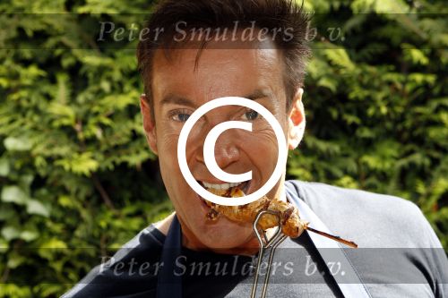 Aalsmeer 9 juli 2011
BBQ van Gerard Joling met fans bij hem thuis. 
Peter Smulders bv