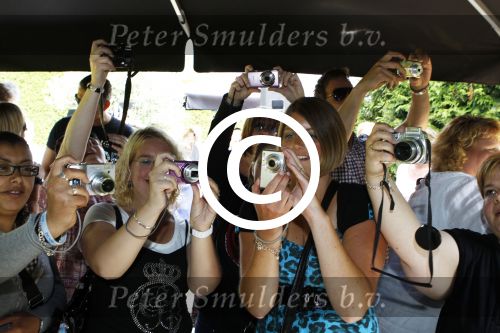 Aalsmeer 9 juli 2011
BBQ van Gerard Joling met fans bij hem thuis. 
Peter Smulders bv