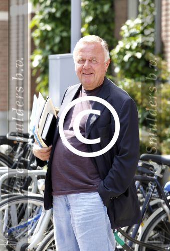 Amsterdam 5 juli 2011
Harry Mens op terras.
Peter Smulders bv
