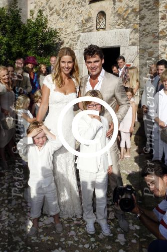 La Bisbal 11 juli 2011
Trouwen Jeroen v d Boom en zijn vrouw Dani op kasteel Castell d\'Emporda. (spanje)
Peter Smulders bv