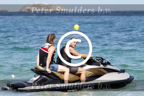 Ibiza 10 augustus 2011
John Ewbank met dochter Day en vrienden op ibiza en met jet ski.
Peter Smulders bv