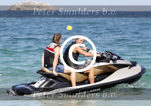 Ibiza 10 augustus 2011
John Ewbank met dochter Day en vrienden op ibiza en met jet ski.
Peter Smulders bv