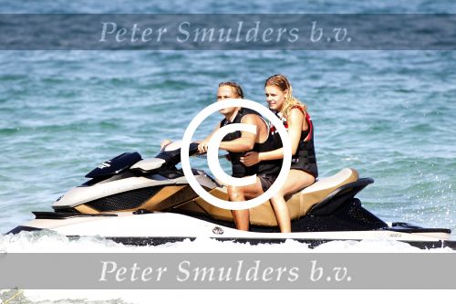 Ibiza 10 augustus 2011
John Ewbank met dochter Day en vrienden op ibiza en met jet ski.
Peter Smulders bv