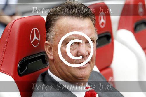 Amsterdam 3 augustus 2011
Afscheidswedstrijd Edwin v d Sar in Arena . 
Louis v Gaal
Peter Smulders bv