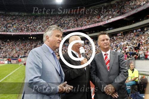 Amsterdam 3 augustus 2011
Afscheidswedstrijd Edwin v d Sar in Arena . 
Louis v Gaal
Peter Smulders bv