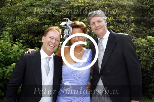 Ermelo 9 juli 2011
Trouwen Winston Gerschtanowitz en Renate Verbaan bij hotel het Roode Koper. Marcel Boekhoorn met zijn vriendin Danielle en Victor Muller
Peter Smulders bv