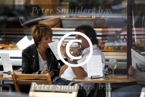 Amsterdam 3 augustus 2011
Marco en Leontine Borsato samen op terras.
Peter Smulders bv