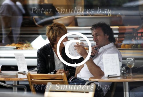 Amsterdam 3 augustus 2011
Marco en Leontine Borsato samen op terras.
Peter Smulders bv