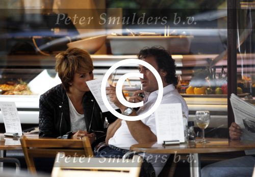 Amsterdam 3 augustus 2011
Marco en Leontine Borsato samen op terras.
Peter Smulders bv