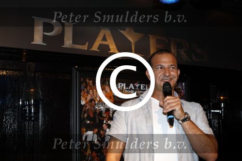 Amsterdam 7 juli 2011
Najib Amhali met eigenaar bij feest in players.
Peter Smulders bv