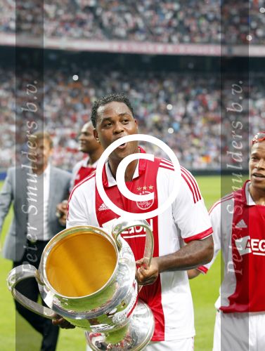 Amsterdam 3 augustus 2011
Afscheidswedstrijd Edwin v d Sar in Arena . Patrick Kluivert
Peter Smulders bv
