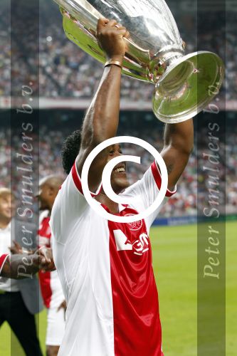 Amsterdam 3 augustus 2011
Afscheidswedstrijd Edwin v d Sar in Arena . Patrick Kluivert
Peter Smulders bv