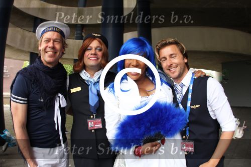Amsterdam, 6 Augustus 2011
Gay Pride 2011
Patty Brard met vriend Antoinne v d Vijver en Carlo Boszhard met partner
Foto Peter Smulders BV
