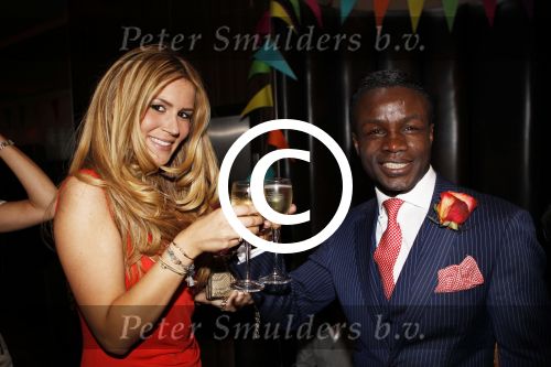 Amsterdam 16 juli 2011
Regilio Tuur heeft surprise party georganiseerd voor zijn vriendin Laura bij cafe PC. Hij gaf haar een auto voor haar 27e verjaardag.
Peter Smulders bv