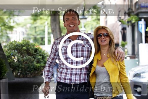 Amsterdam 12 juli 2011
Robert Doornbos met zijn vriendin Chantal Bles.
Peter Smulders bv