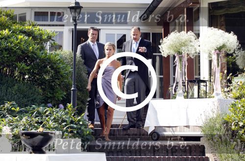 Ermelo 9 juli 2011
Trouwen Winston Gerschtanowitz en Renate Verbaan bij hotel het Roode Koper. carlijn de Vries Robin Goudsmit en Bertus Holkema
Peter Smulders bv
