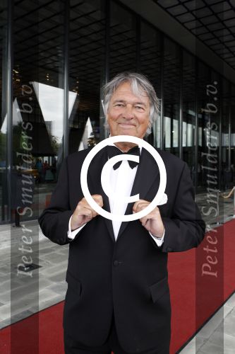 Hilversum 7 juli 2011
Ron Brandsteder presenteert de honeymoonquiz bij beeld en geluid.
Peter Smulders bv