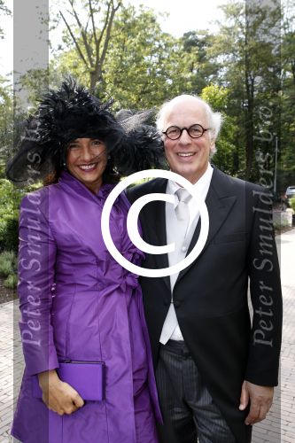 Ermelo 9 juli 2011
Trouwen Winston Gerschtanowitz en Renate Verbaan bij hotel het Roode Koper. Ronnie en Miriam Gerschtanowitz
Peter Smulders bv