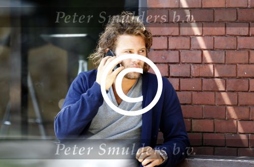 Amsterdam 15 juli 2011
Sascha Visser eet broodje.
Peter Smulders vc