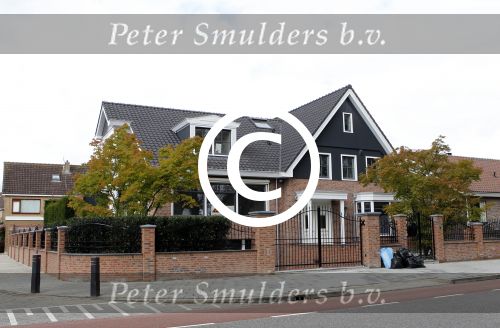 Volendam 5 augustus 2011
Nieuwe huis van Simon Keizer en zijn vriendin.
Peter Smulders bv