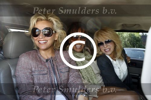 Amstelveen en Rotterdam 7 juli 2011
Eerste opname dag diva\'s draaien door met Patty Brard Patricia Paay en Tatjana.
Ze vertrekken vanaf het huis van Patty in een Hummer.
Peter Smulders bv