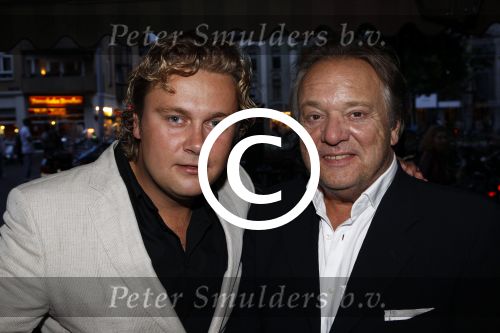 Amsterdam 7 juli 2011
John v katwijk en Wesly Bronkhorst bij feest in players.
Peter Smulders bv