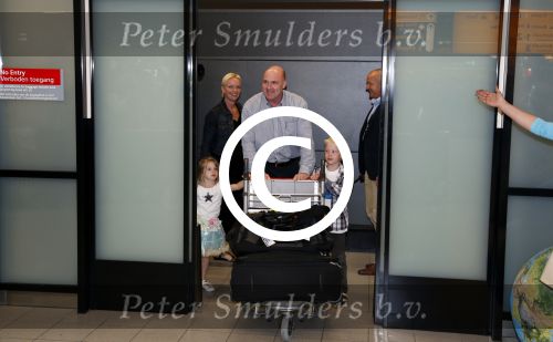Schiphol 20 juli 2012
Andre Kuipers wordt op schiphol opgehaald door zijn vrouw en kinderen na zijn ruimtereis.
Peter Smulders bv