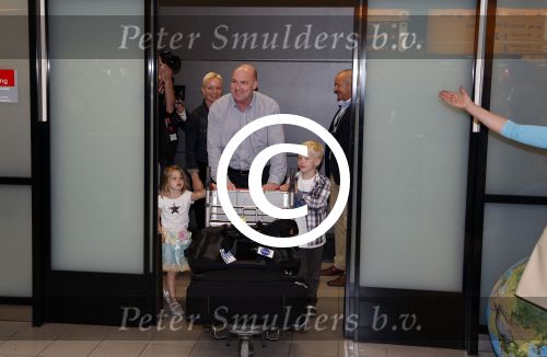 Schiphol 20 juli 2012
Andre Kuipers wordt op schiphol opgehaald door zijn vrouw en kinderen na zijn ruimtereis.
Peter Smulders bv