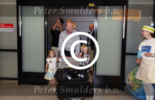 Schiphol 20 juli 2012
Andre Kuipers wordt op schiphol opgehaald door zijn vrouw en kinderen na zijn ruimtereis.
Peter Smulders bv