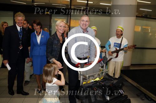 Schiphol 20 juli 2012
Andre Kuipers wordt op schiphol opgehaald door zijn vrouw en kinderen na zijn ruimtereis.
Peter Smulders bv