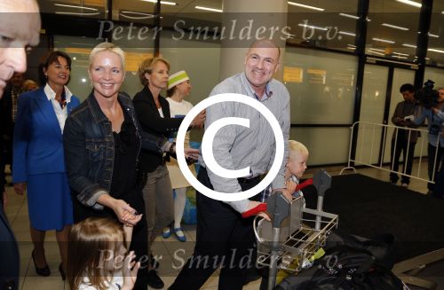 Schiphol 20 juli 2012
Andre Kuipers wordt op schiphol opgehaald door zijn vrouw en kinderen na zijn ruimtereis.
Peter Smulders bv