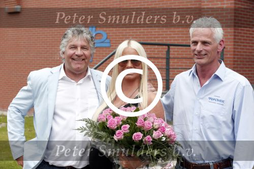 Rijswijk 28 juni 2012
Barbie Samantha de Jongh haalt haar rijbewijs.
Peter Smulders bv