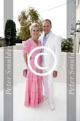 St Tropez 3 augustus 2012
Jan des Bouvrie viert zijn 70e verjaardag thuis bij hem in St Tropez. Bart en Simone v Trojen
Peter Smulders bv