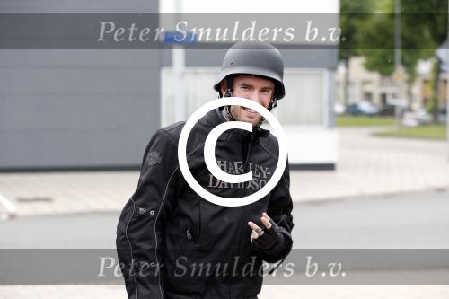 Amsterdam 21 juni 2012
Ben Saunders met zijn nieuwe speciale Harley Davidson.
Peter Smulders bv