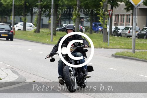 Amsterdam 21 juni 2012
Ben Saunders met zijn nieuwe speciale Harley Davidson.
Peter Smulders bv